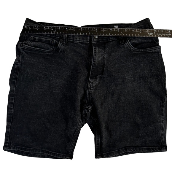 MBX Black Slim Fit Shorts - Stylish, Comfortable, Everyday Wear - Picture 3 of 6